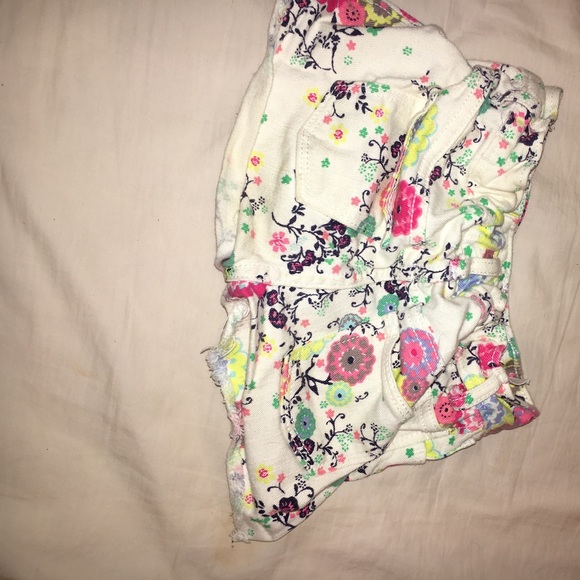 Floral Child Girls Denim Shorts - Picture 2 of 3